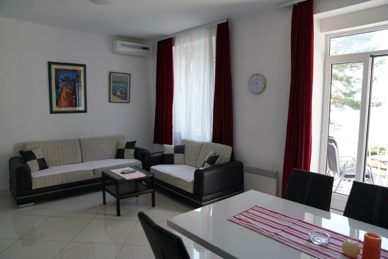 Sesar Apartments Krk - No. 2 Vinko Krk Town Exteriér fotografie
