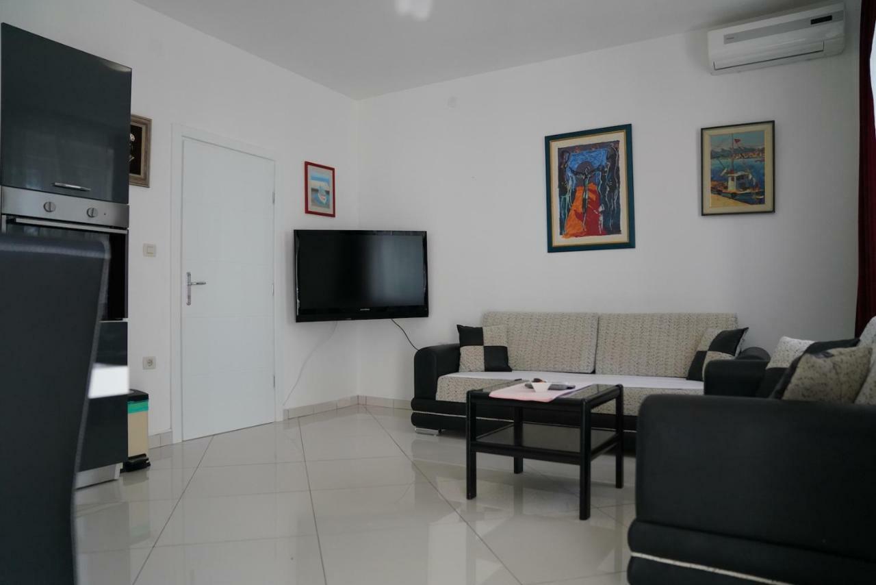 Sesar Apartments Krk - No. 2 Vinko Krk Town Exteriér fotografie